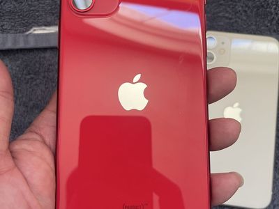 Apple iPhone 11 ,64GB .Unlocked