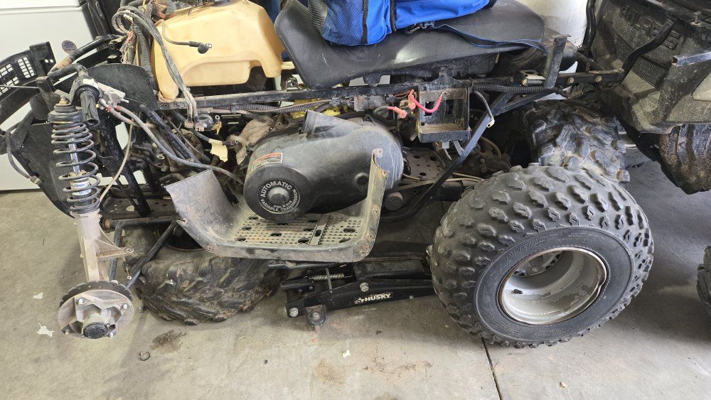 2001 Polaris Magnum 325 2x4 Part out