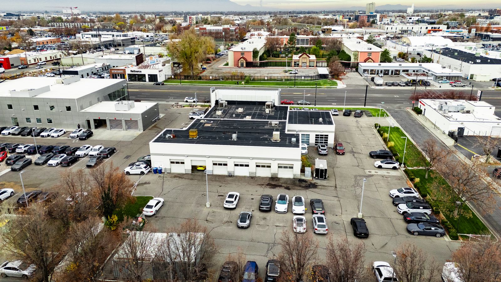 Luxury Car Dealership Downtown for Lease