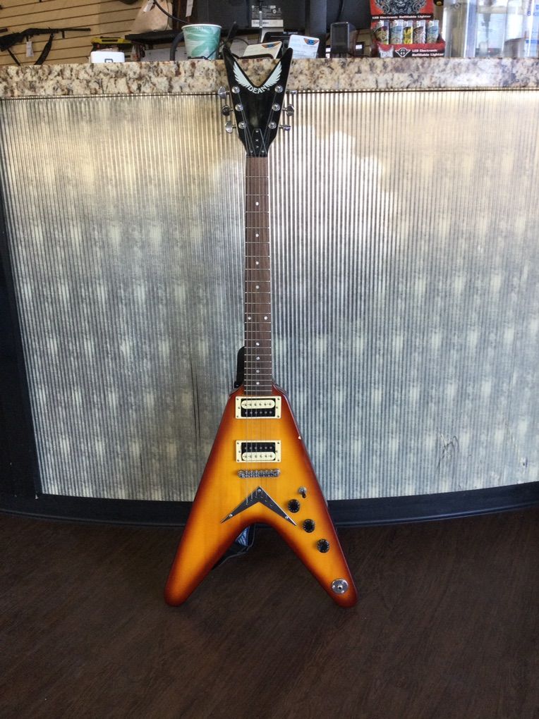 Dean Flying V.    #E75013409
