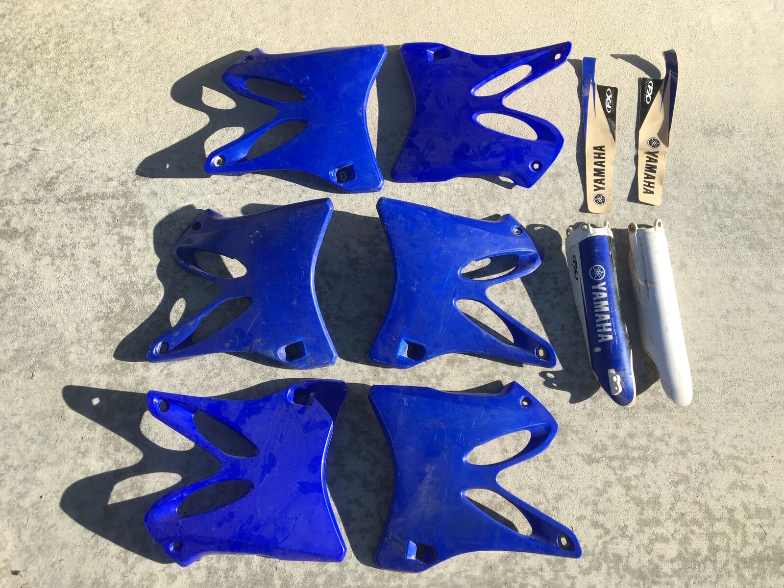 Plastics and fork guards from 2004 YZ250 YZ 250 Yamaha