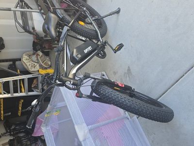 2 Amyet EB26 eBikes