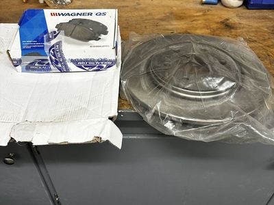 Set of 4 Front Brake Pads and 1 Rotor 2011-2014 F150