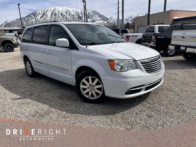 2016 Chrysler Town and Country Touring