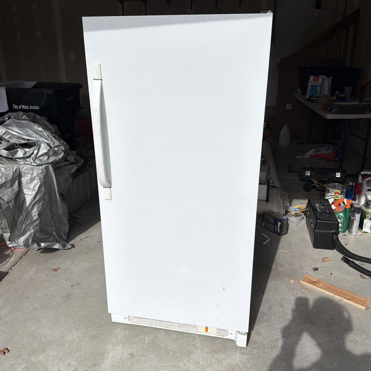 14.1 Cubic Frigidaire Stand-Up Freezer