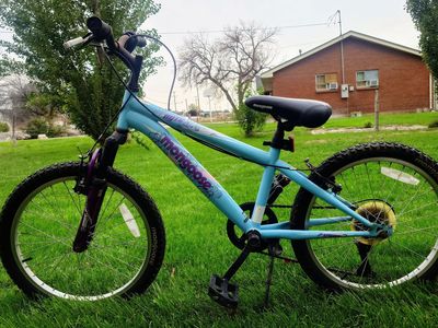 NEW 20" Mongoose Byte Mountain Bike