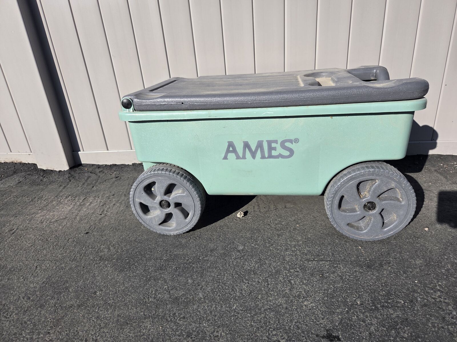 AMES 1123047100 Lawn Buddy Rolling Garden Cart
