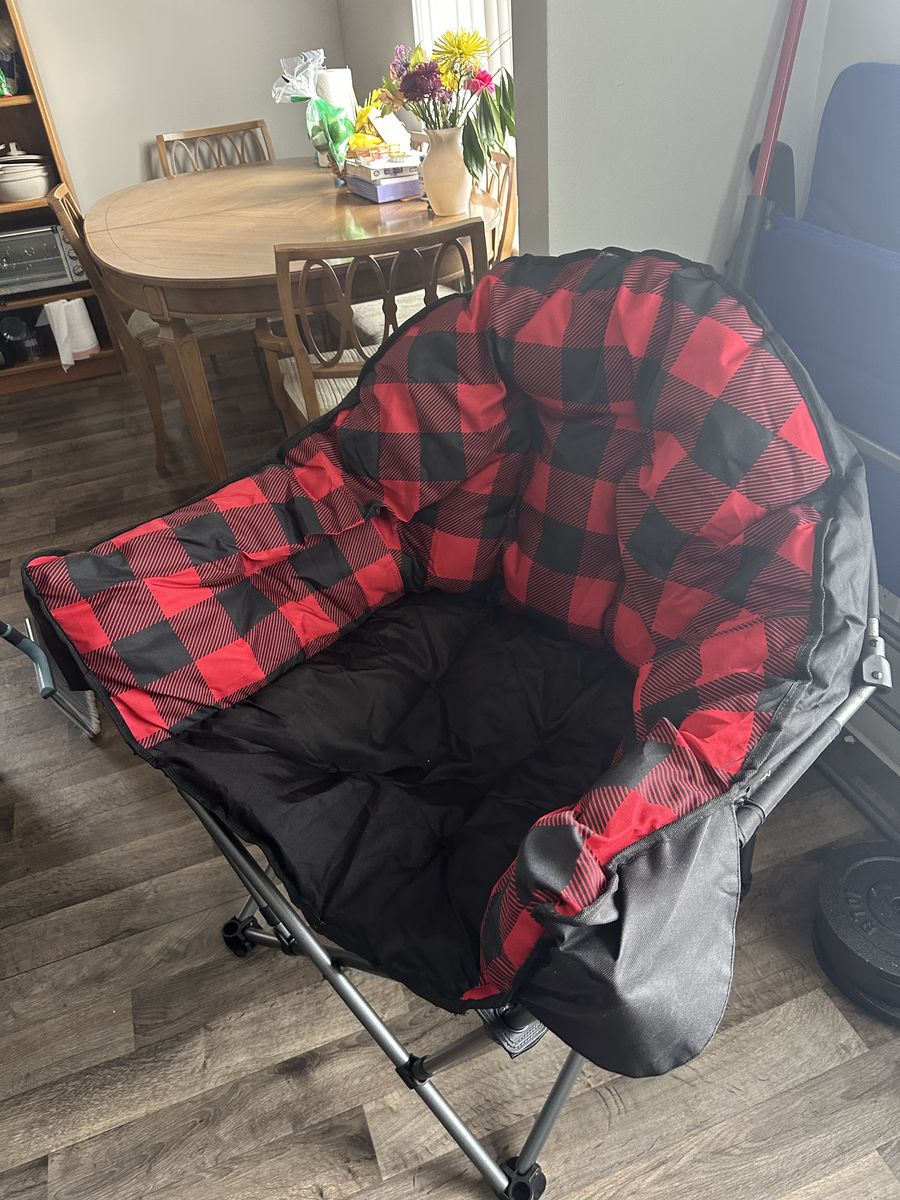 Big daddy plush chair