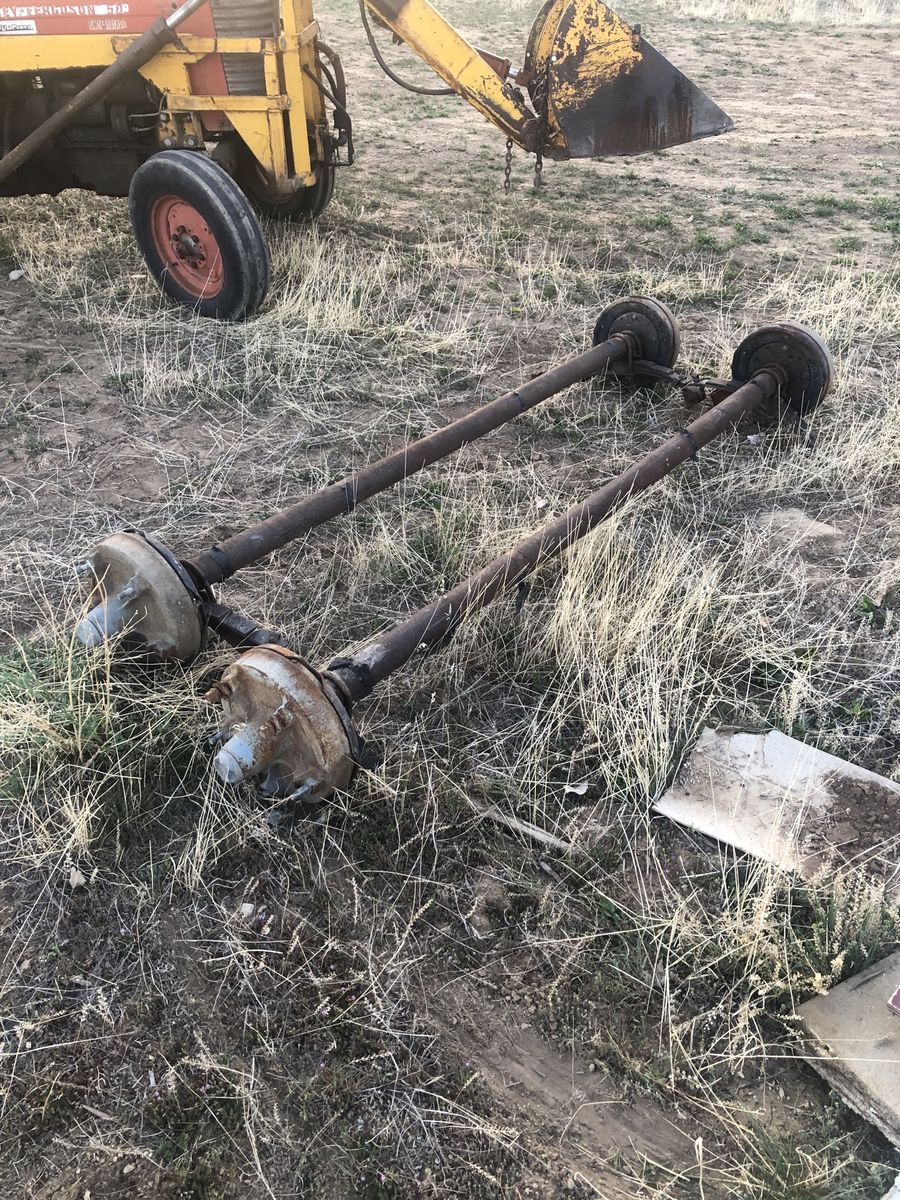 Set of mobile home axles, 84 1/2 inches wide