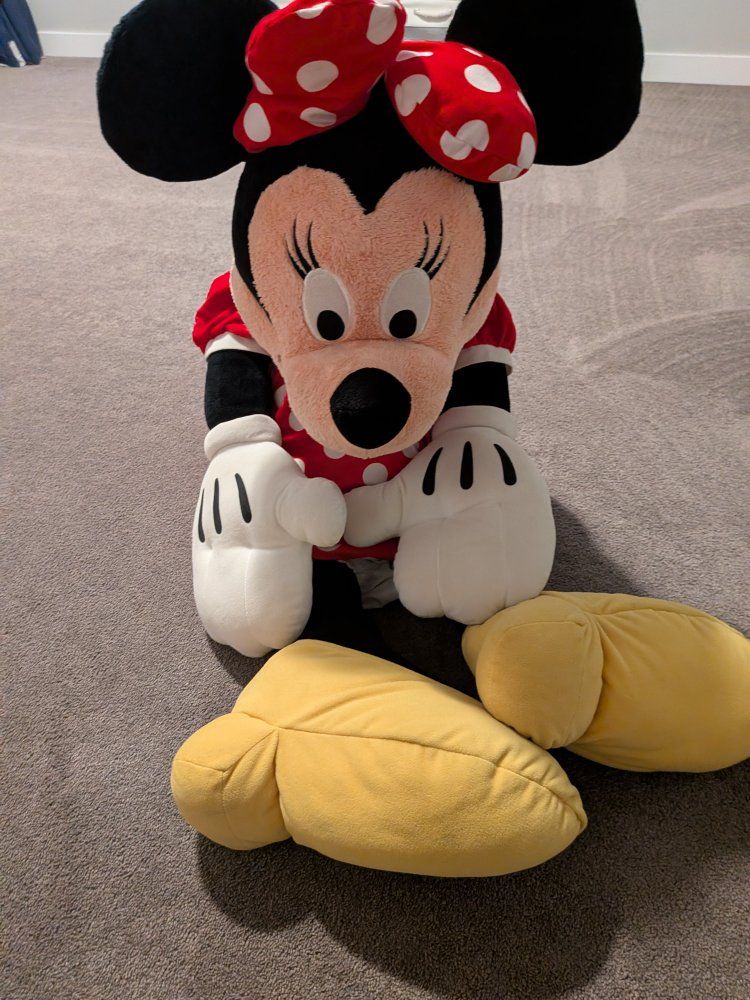 Giant Plush Minnie Mouse