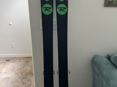 Rossignol Super 7 Skis