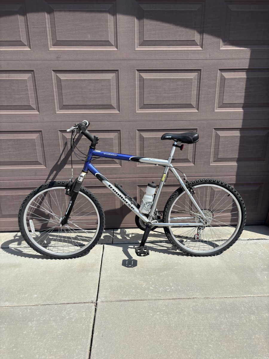 Iron Horse Outlaw Mountain Bike - Blue/Silver