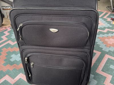 Dockers 4 spinner Check-in Luggage Travel