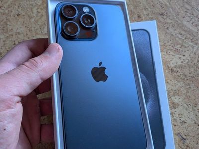 iPhone 15 Pro Max - Unlocked - 256 Gb