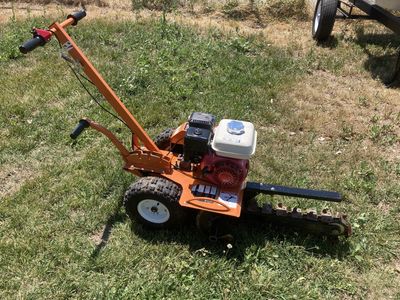 Brave Pro 18 inch Manual Drive Trencher