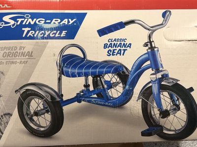 SCHWINN LIL’ STING-RAY TRICYCLE