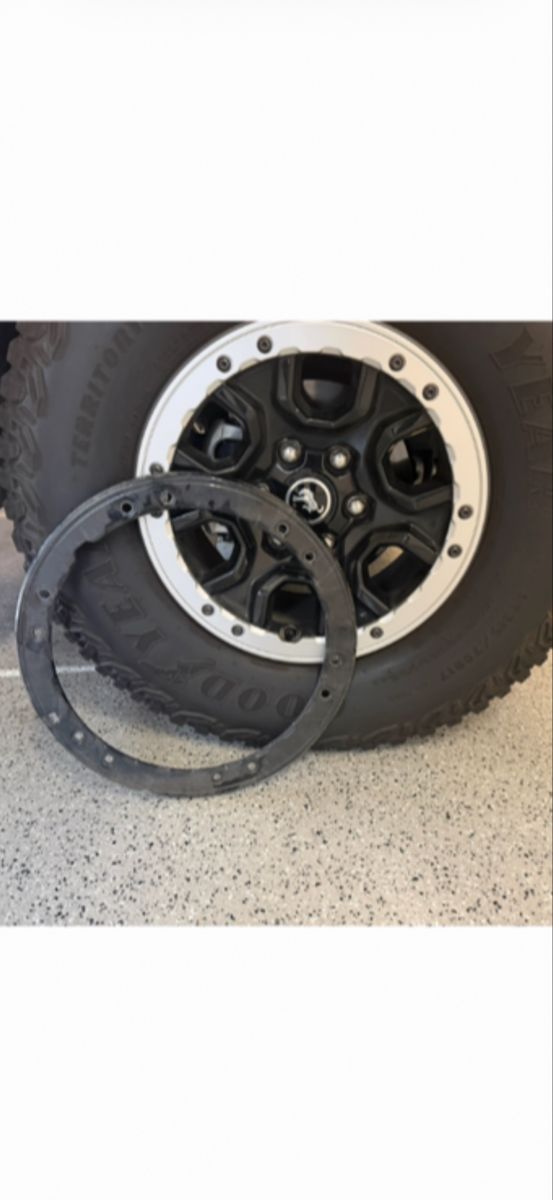 Bronco bead locks for rims