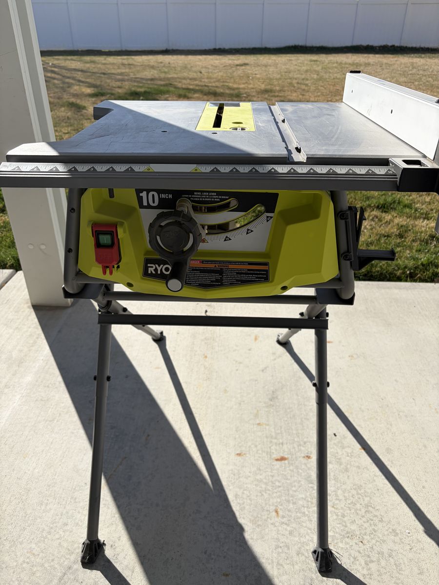 RYOBI TABLE SAW