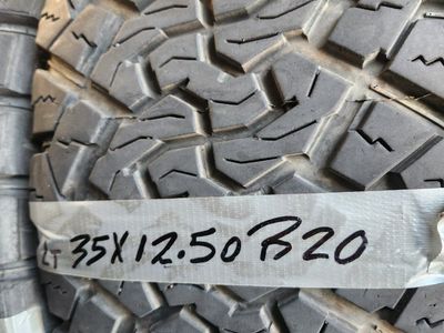 35x12.50r20 venom power hunter xt