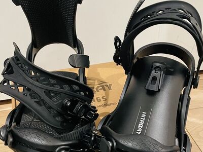 New in box Snowboard Bindings