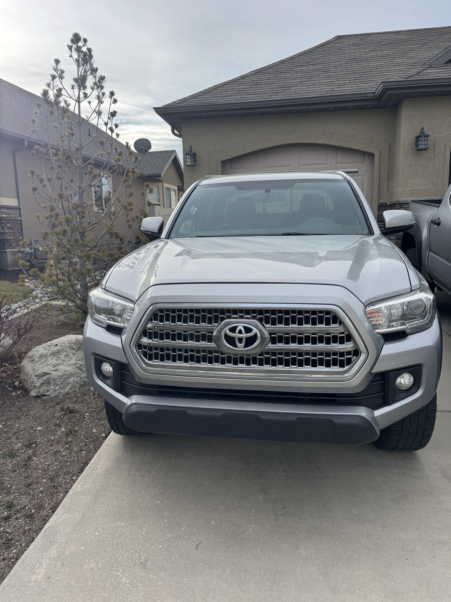 2017 TOYOTA TACOMA TRD Off Road