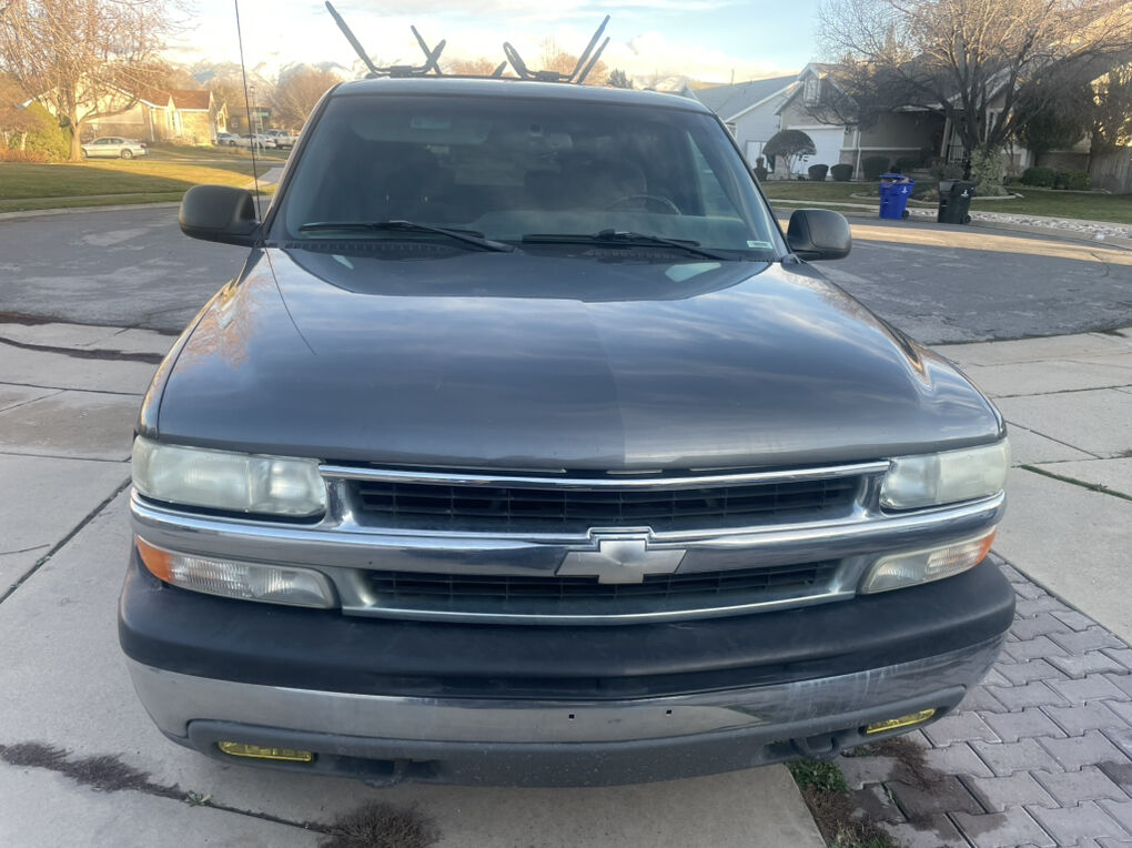 2002 Chevrolet Suburban LS