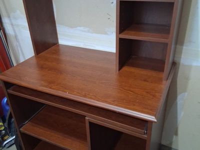 Compact Wood Computer Desk with Keyboard Tray & Shelves - Ideal for Small Spaces