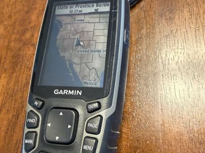 Garmin GPSMAP 64st Handheld GPS with TOPO Maps & GLONASS Support