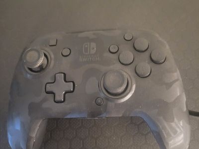 Nintendo Switch Conttoller Camo