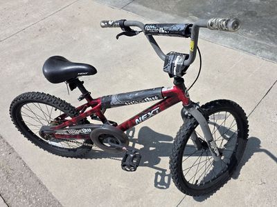 NEXT Wipe Out 20” Kids Bike