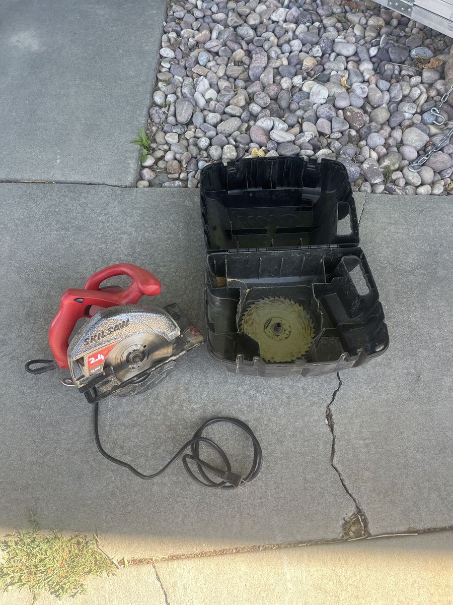 Skilsaw 7-1/4" Circular Saw