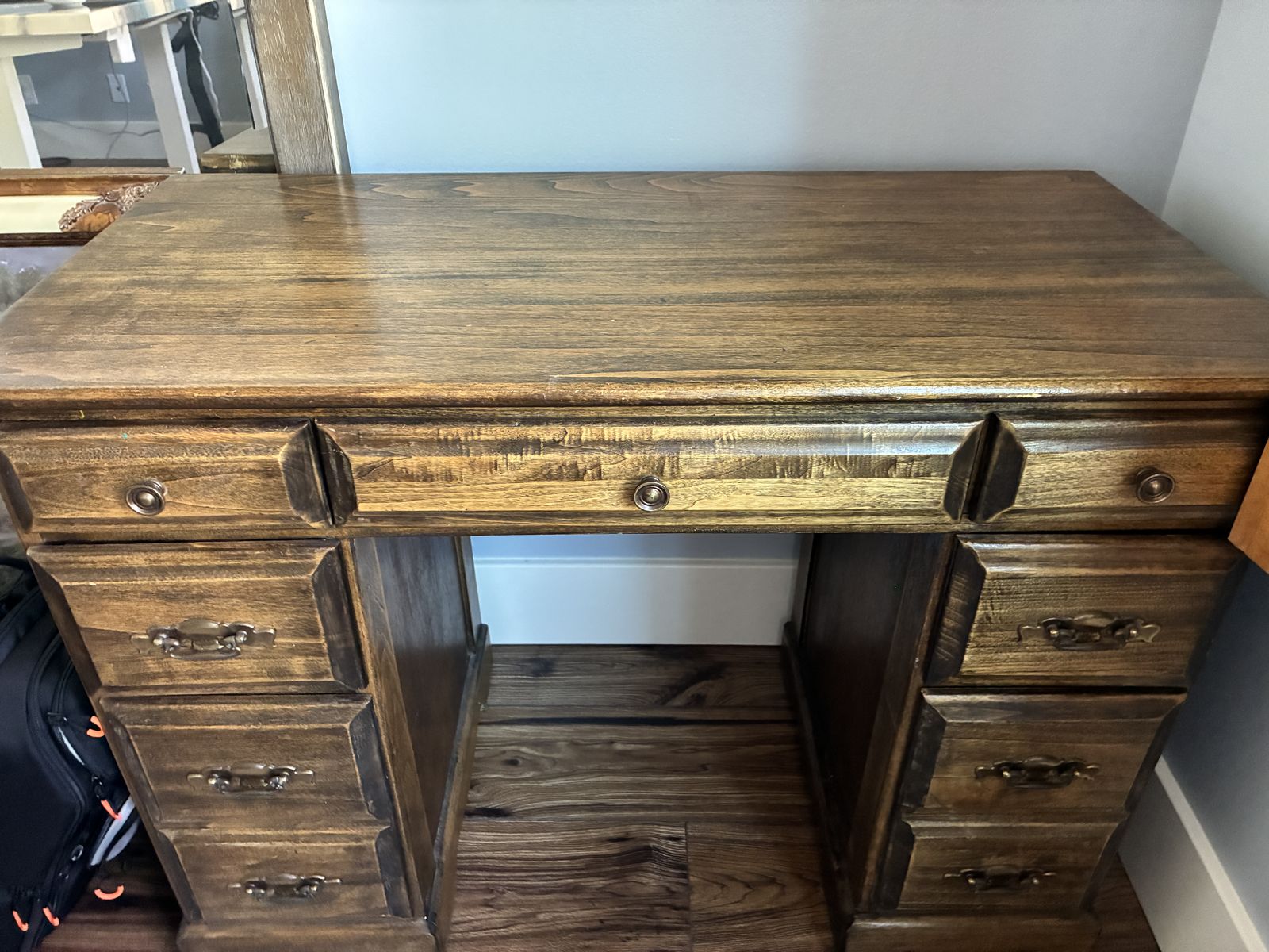 Solid Wood 40" x 19.5" Desk with 7 drawers