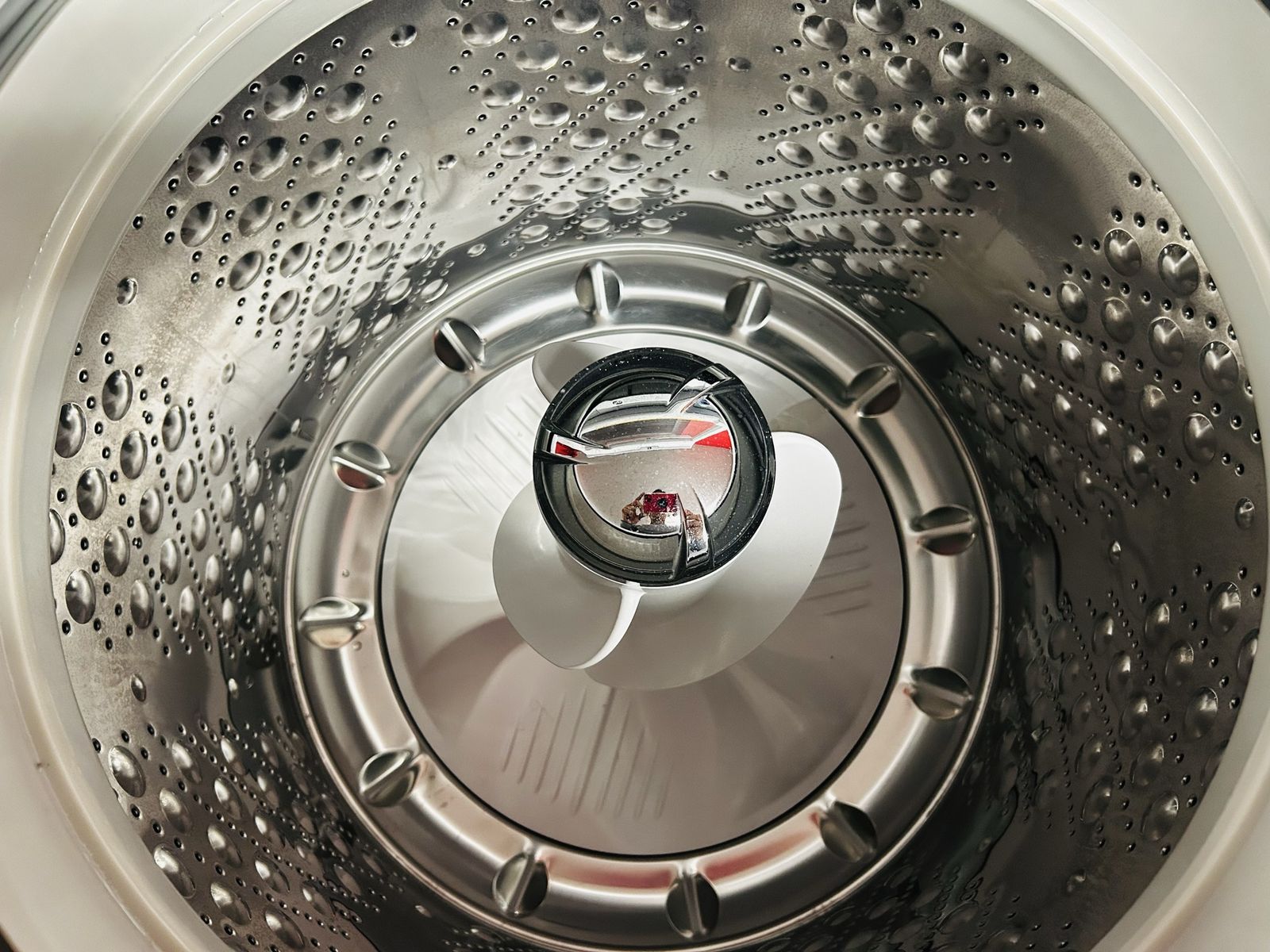 Main image 3