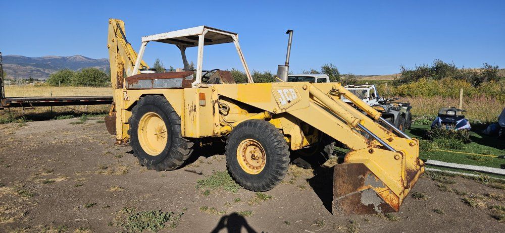 old jcb backhoe