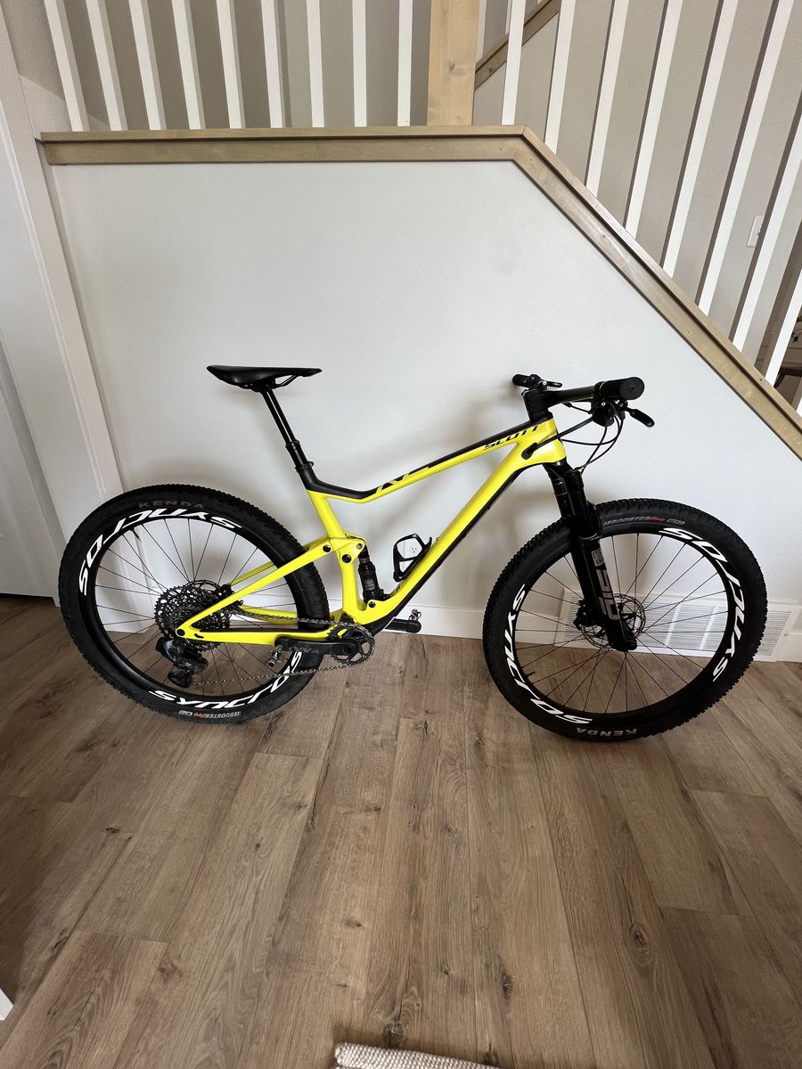 2021 Scott Spark RC 900 World Cup - Excellent Condition!