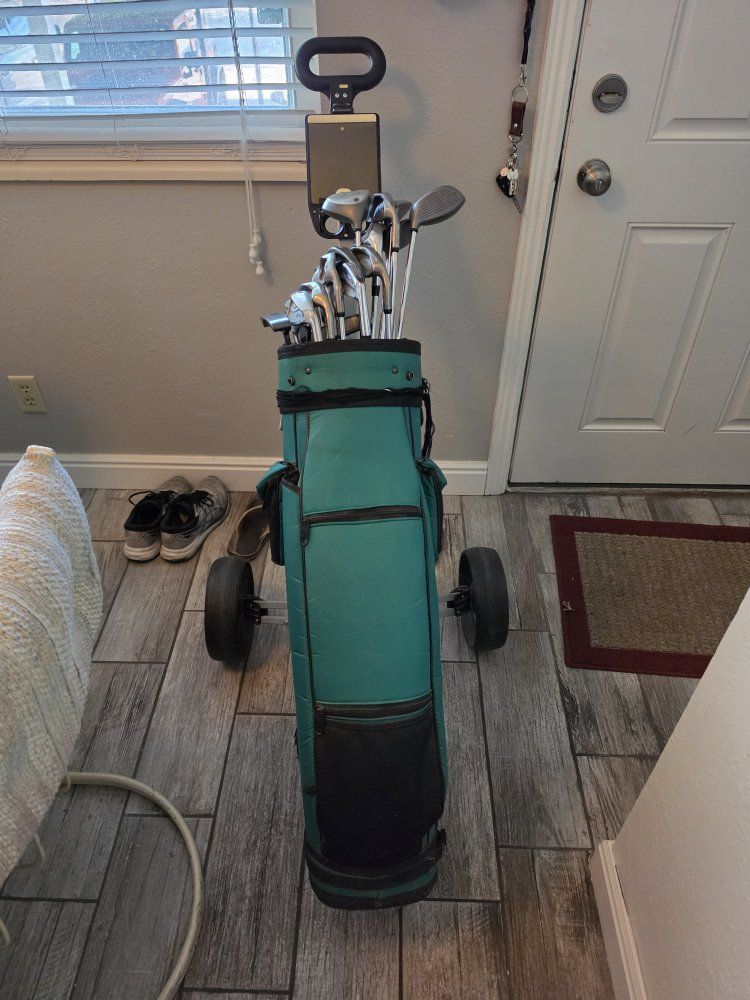 GOLF CLUBS/ BAG/ CART