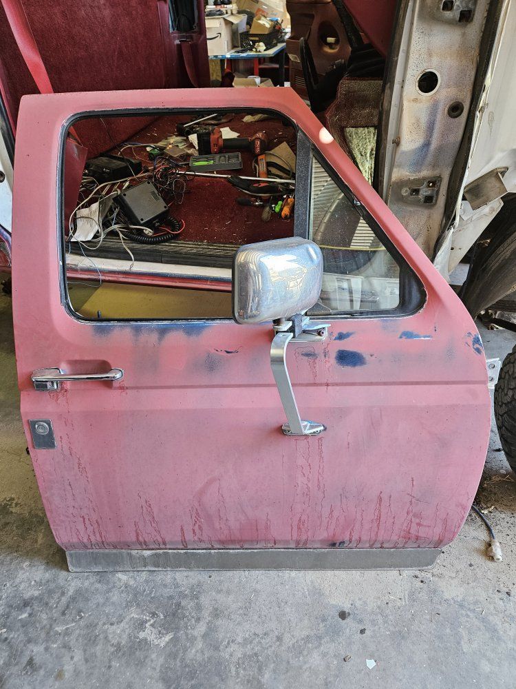 1992 F350 doors, seat, fenders and 10 1/4rear axle- 4.10