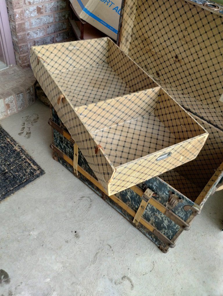Main image 6