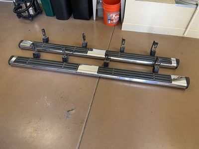 Pickup Crew Cab Sidesteps
