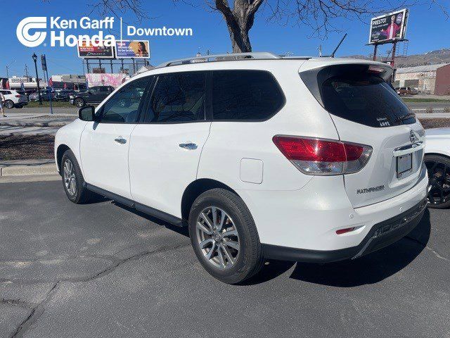 2013 NISSAN PATHFINDER SV