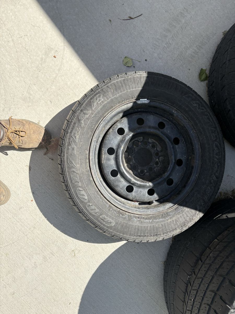 Goodyear P205/65R15 Spare Tire w/ Universal 15" Steel Rim - Good Condition