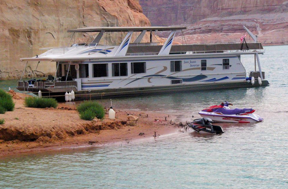 Antelope Point Marina Houseboat *San Juan Sunrise Trip #37*