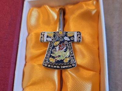 Chinese Cloisonne Enamel Dragon Hair Ornament in Box