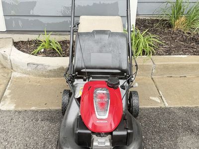 Honda HRN Self Propelled Lawn Mower