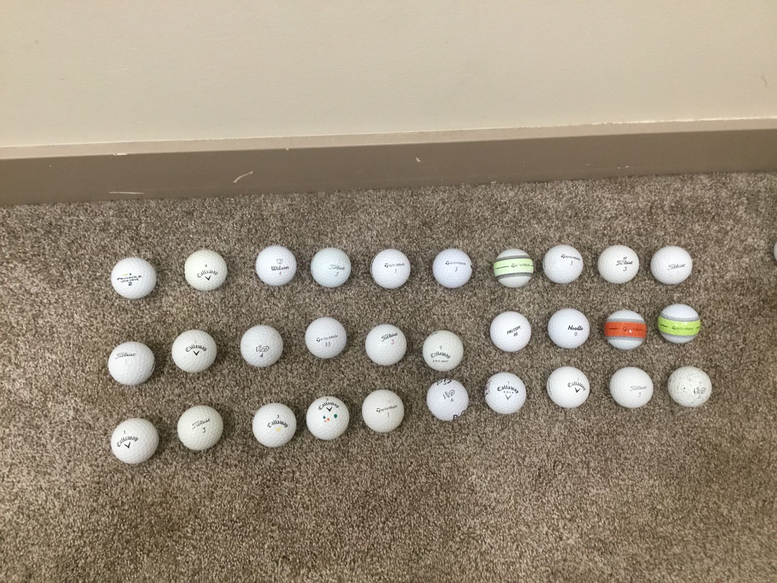 30 Assorted Golf Balls