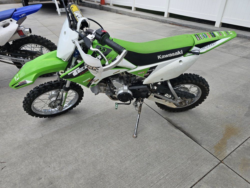 Kawasaki KLX110R Dirt Bike - Green/White, Excellent Condition, Ready for the Trails