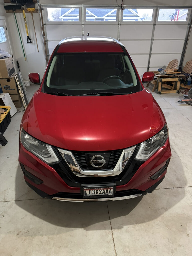 2017 NISSAN ROGUE