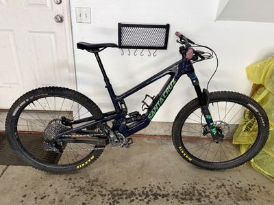 Santa Cruz Megatower Size Large Mountain Bike