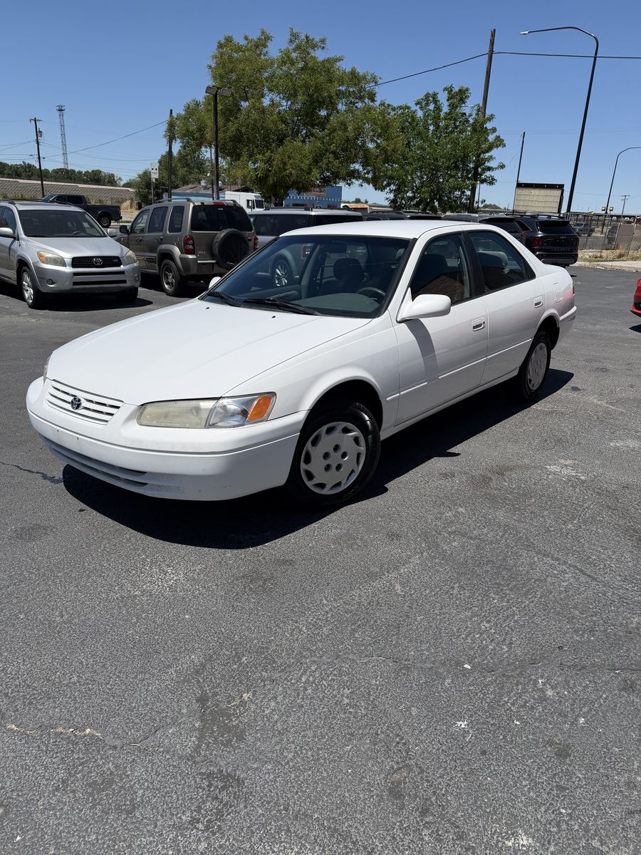 1998 Toyota Camry LE