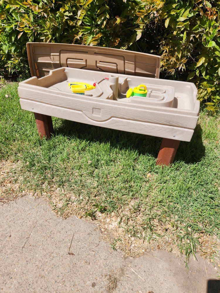 step 2, covered water, sandbox, good cond